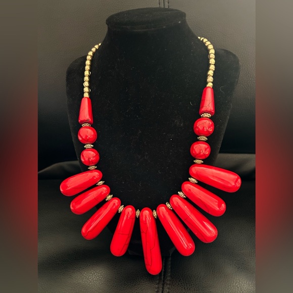 Beautiful, handmade statement necklace in Red Jasper stone - Picture 7 of 8